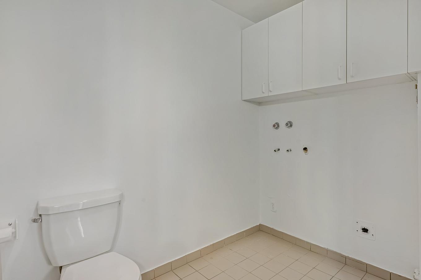 Bathroom - 312-305 Rue Laviolette, Saint-Jérôme, QC - Indoor