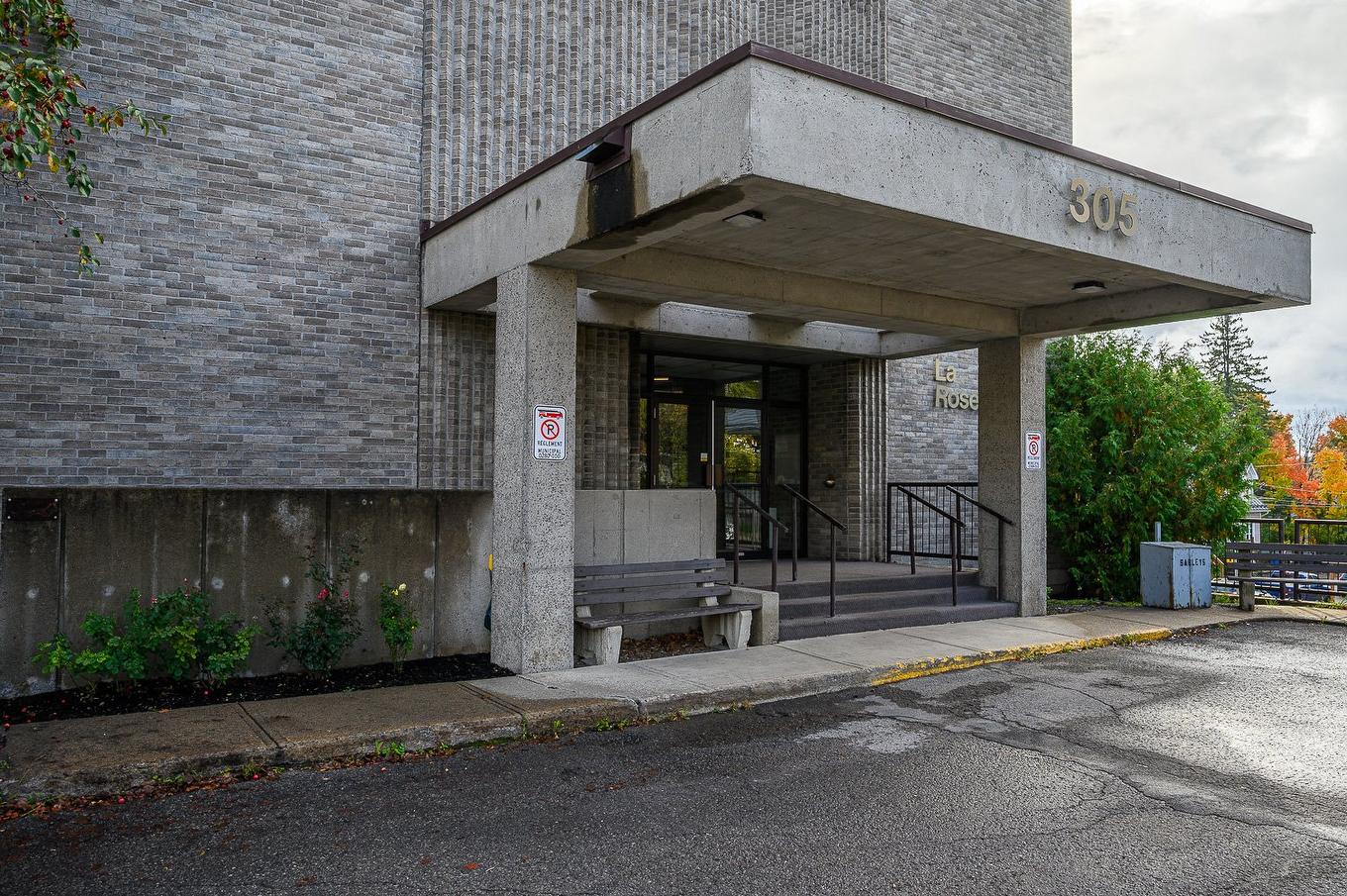 Exterior - 312-305 Rue Laviolette, Saint-Jérôme, QC - Outdoor