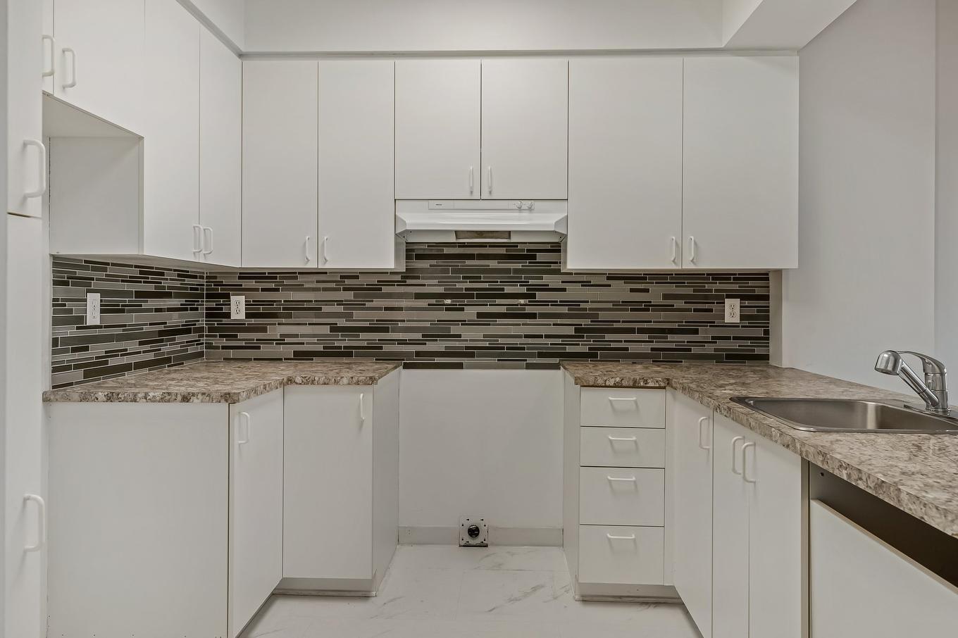 Kitchen - 312-305 Rue Laviolette, Saint-Jérôme, QC - Indoor Photo Showing Kitchen With Upgraded Kitchen