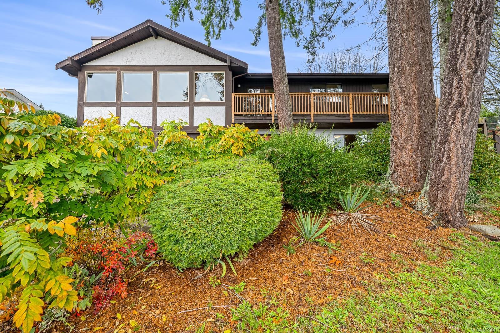401 Panorama Cres, Courtenay, BC