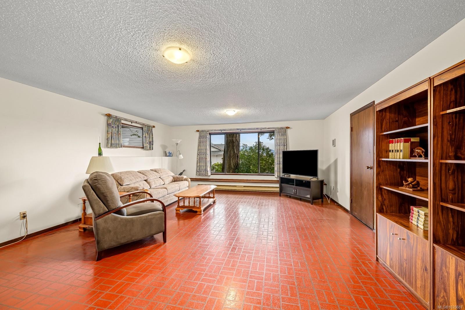 401 Panorama Cres, Courtenay, BC