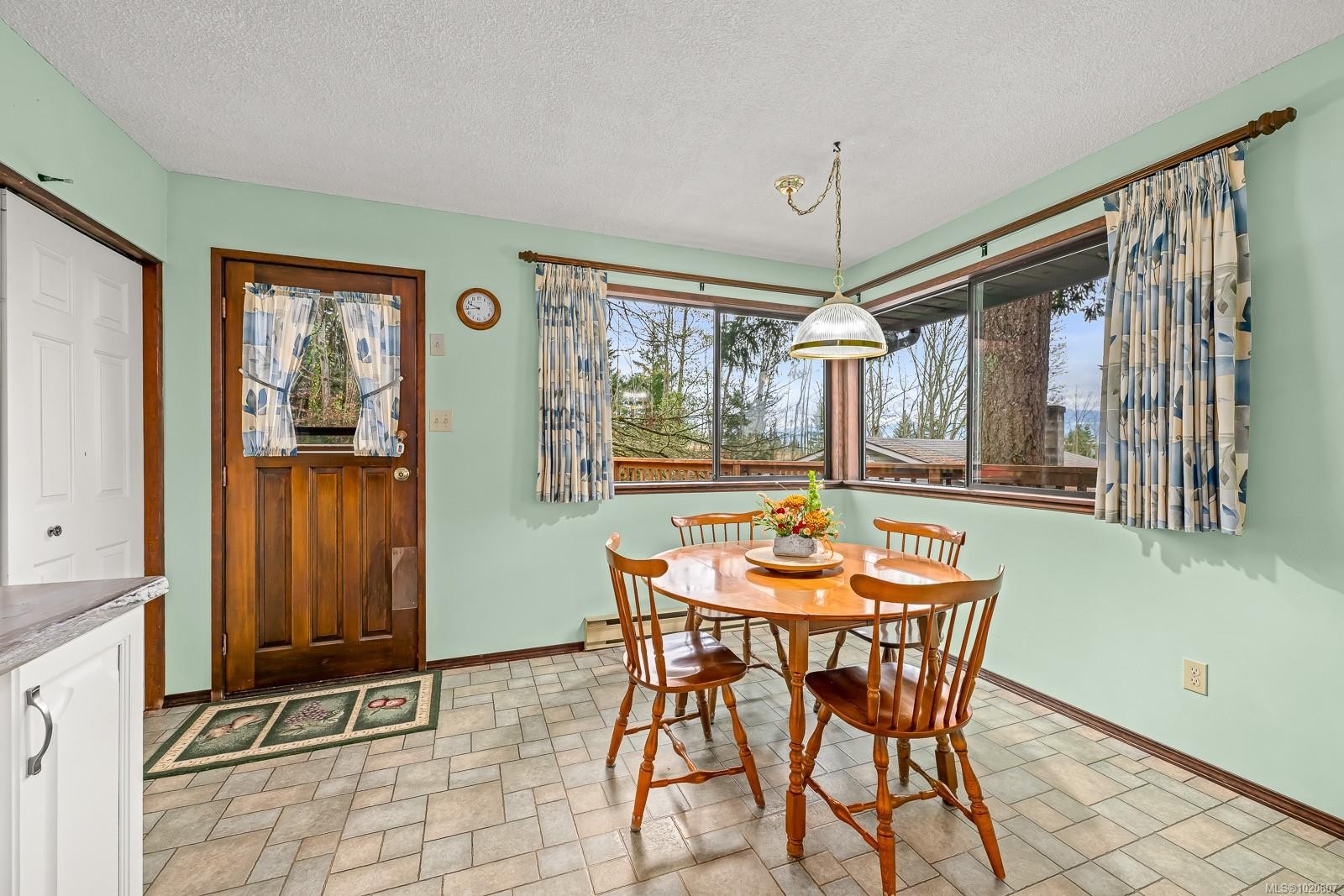 401 Panorama Cres, Courtenay, BC