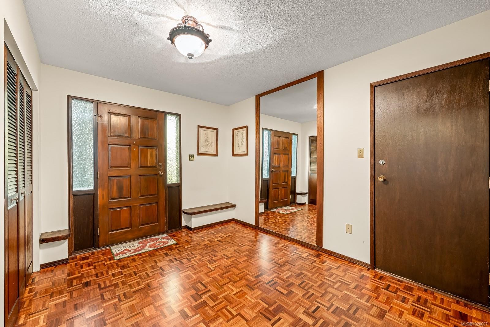 401 Panorama Cres, Courtenay, BC