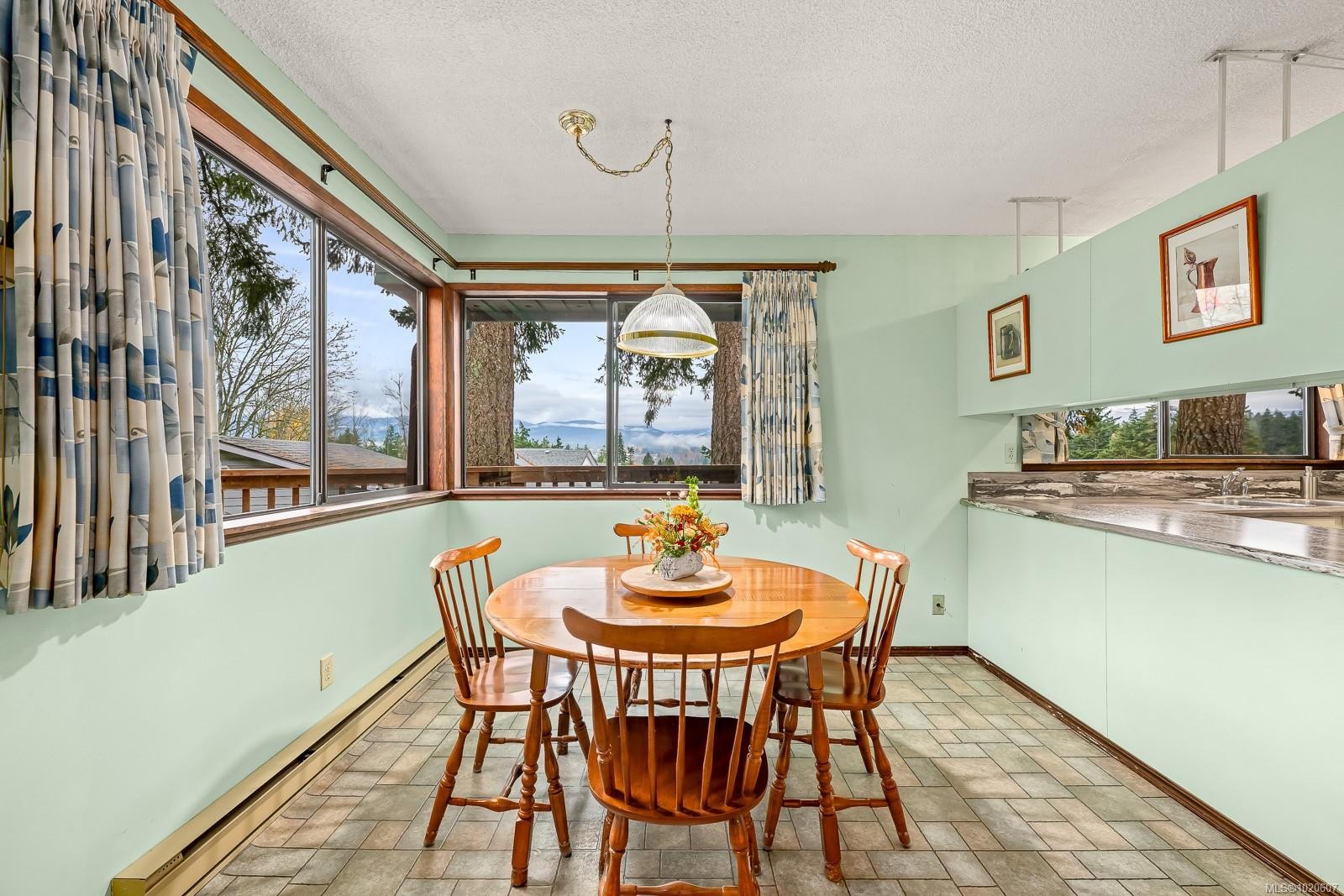 401 Panorama Cres, Courtenay, BC