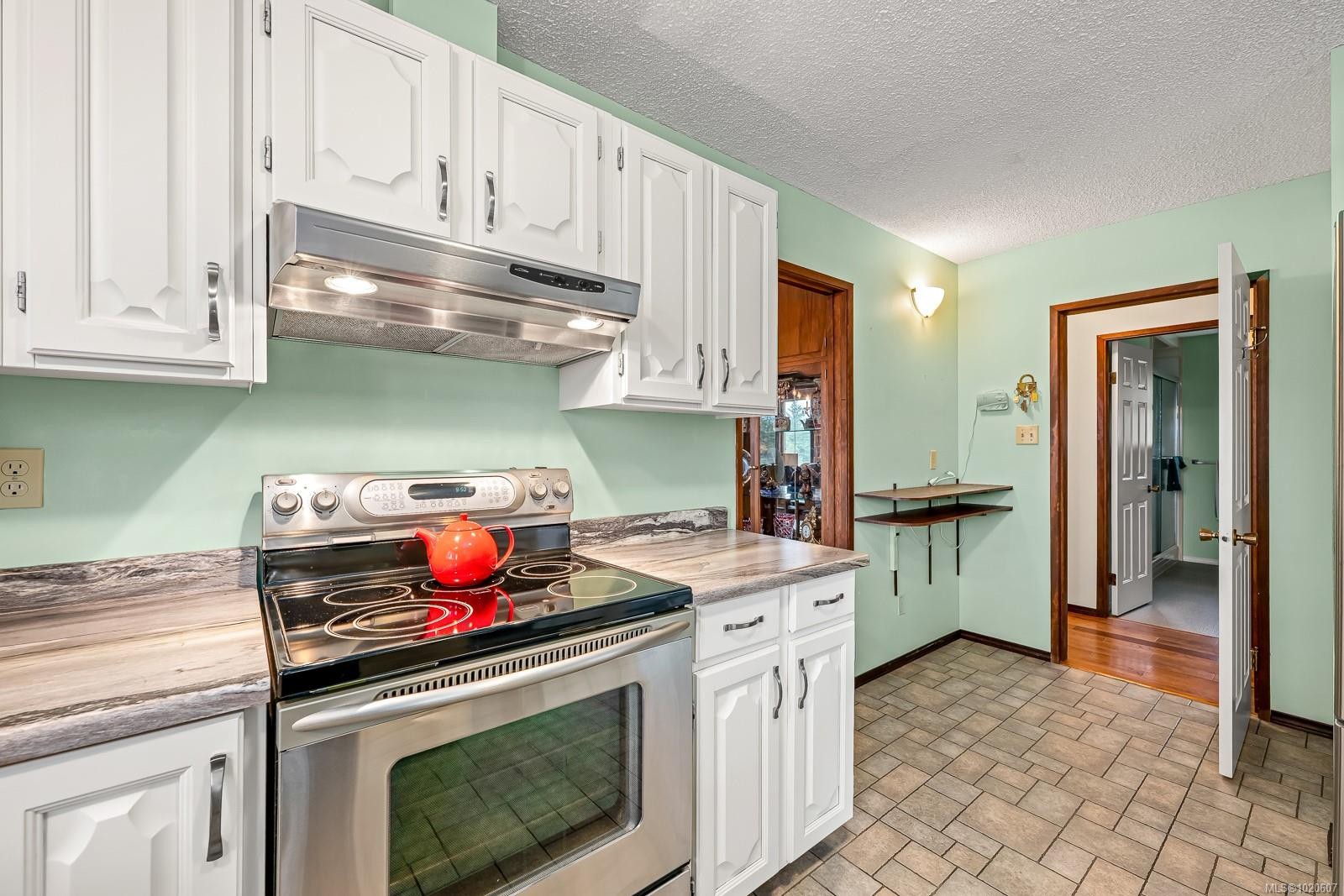 401 Panorama Cres, Courtenay, BC