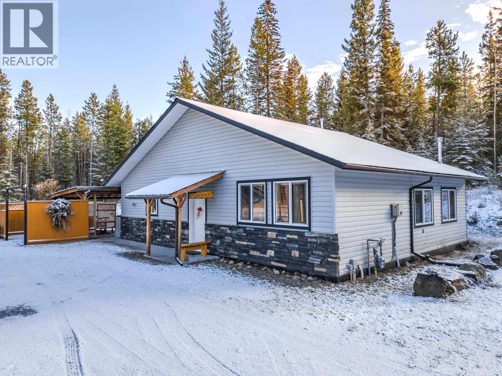 6154 Marlborough Road, Horse Lake, BC - Outdoor