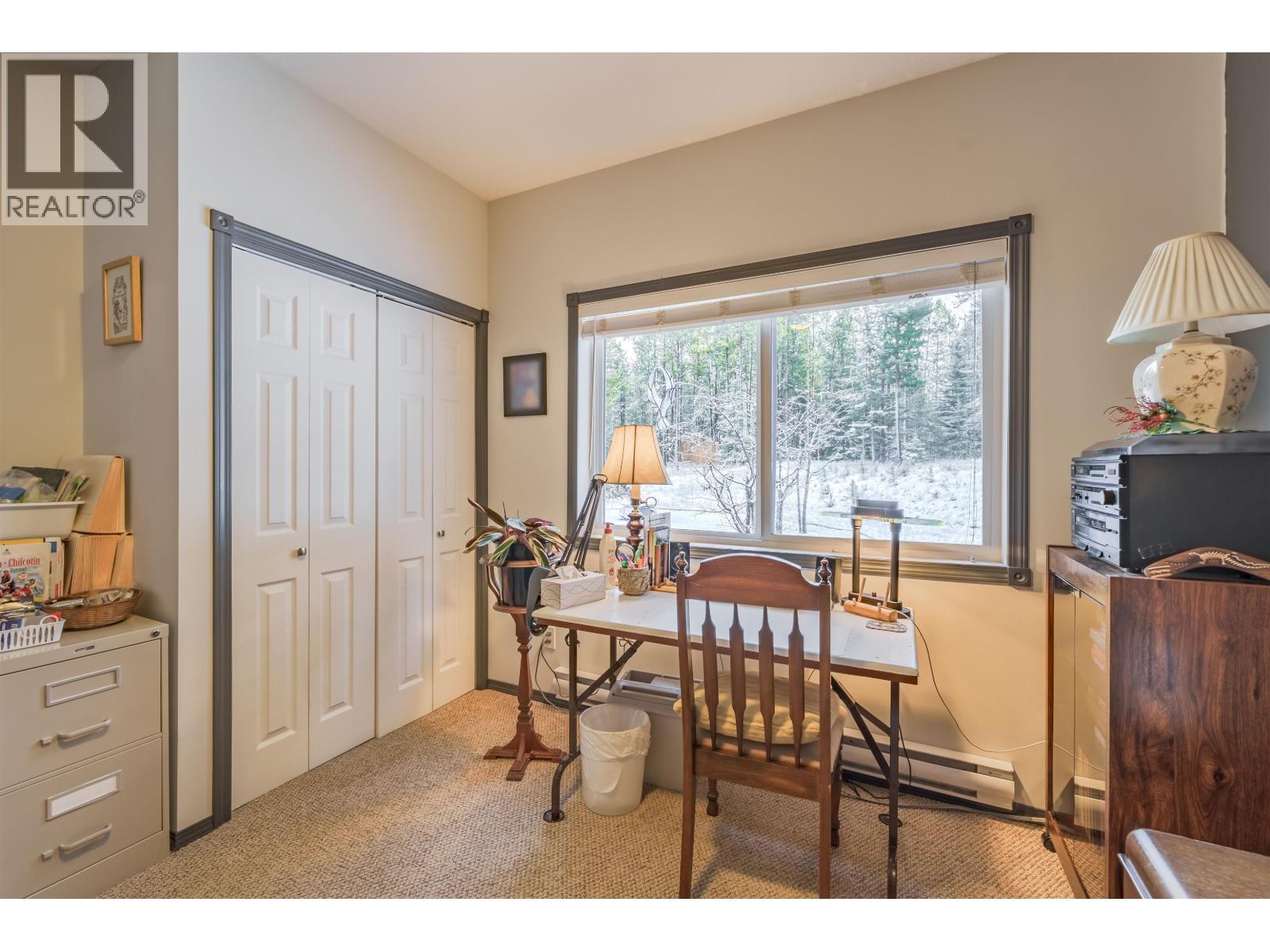 6154 Marlborough Road, Horse Lake, BC - Indoor