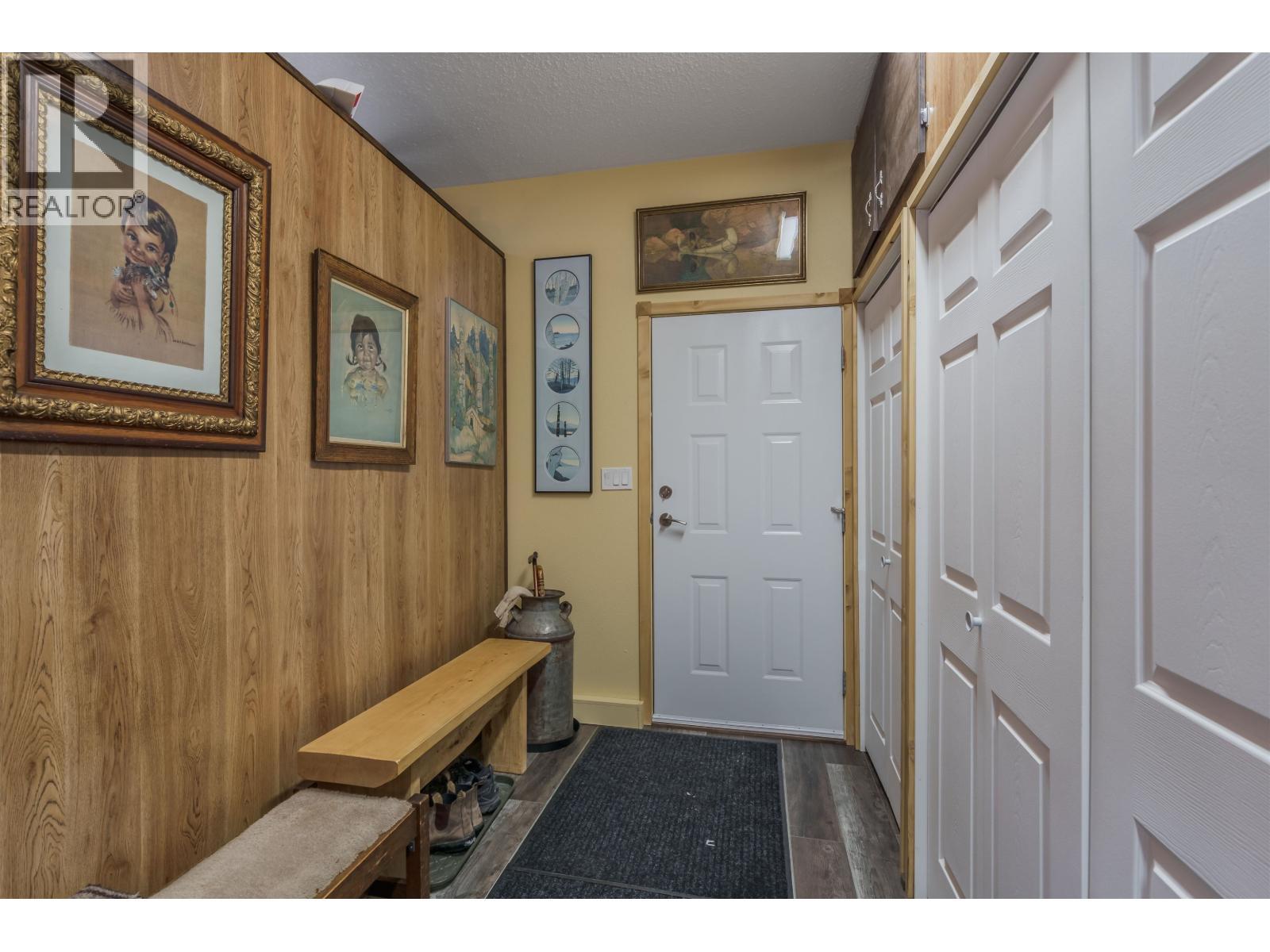 6154 Marlborough Road, Horse Lake, BC - Indoor Photo Showing Other Room