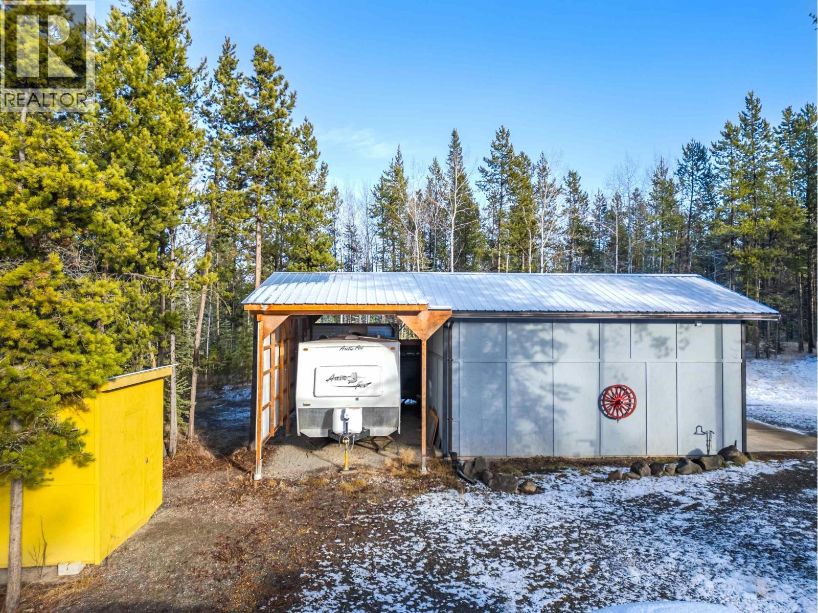 6154 Marlborough Road, Horse Lake, BC - Outdoor