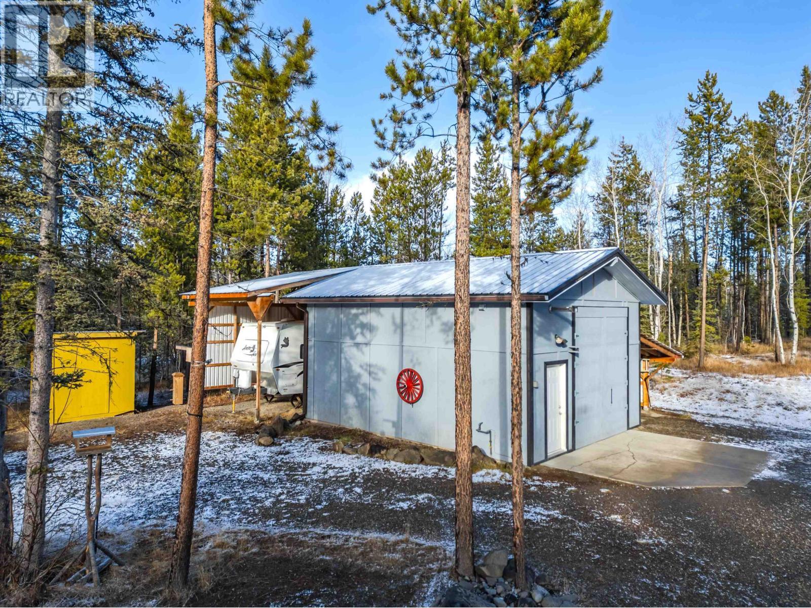 6154 Marlborough Road, Horse Lake, BC - Outdoor