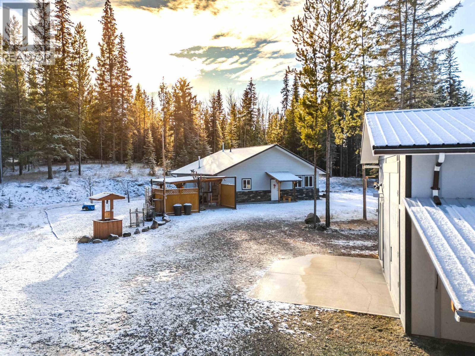 6154 Marlborough Road, Horse Lake, BC - Outdoor