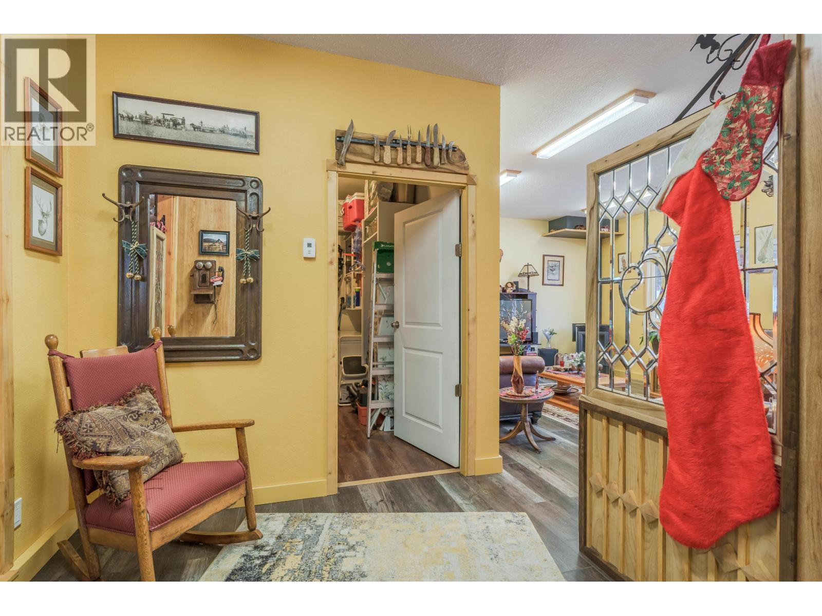 6154 Marlborough Road, Horse Lake, BC - Indoor Photo Showing Other Room