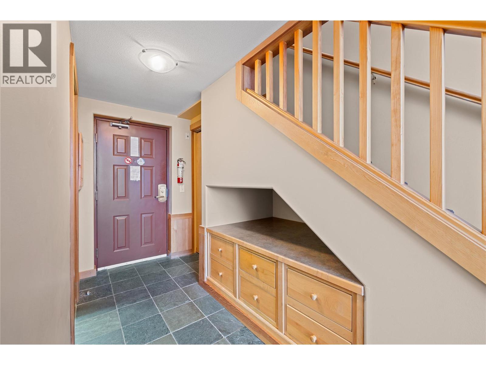 5335 Big White Road Unit# 220, Big White, BC - Indoor Photo Showing Other Room