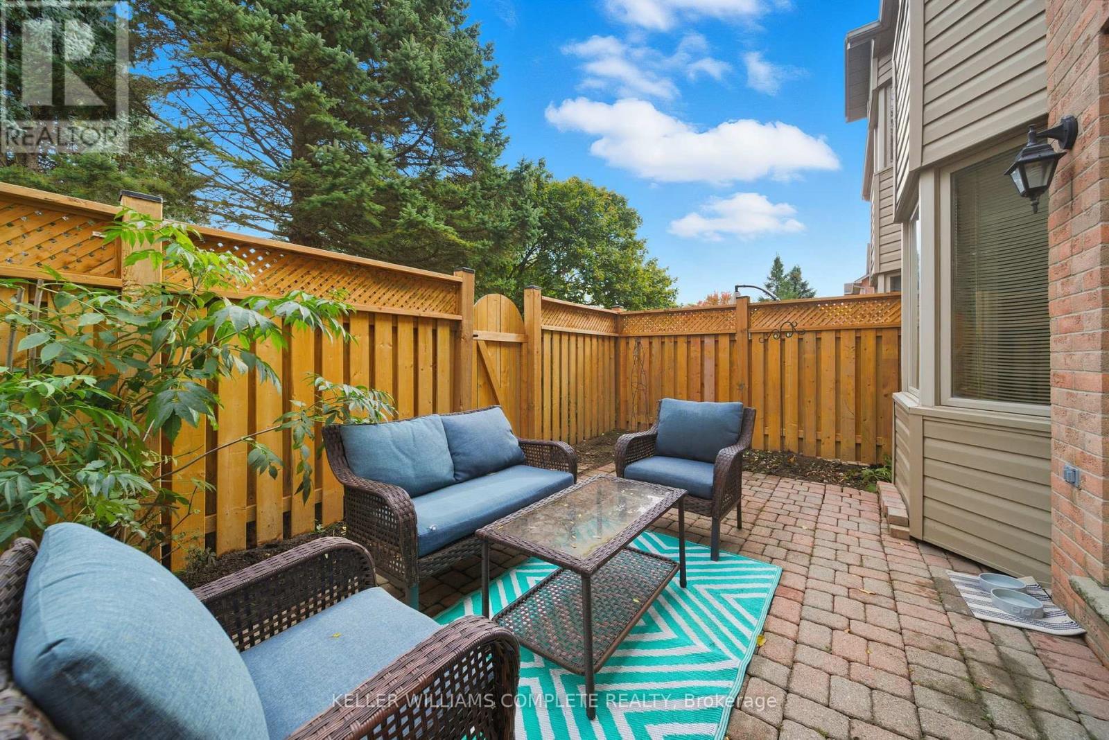 10 - 320 Hamilton Drive, Hamilton, ON - Outdoor With Deck Patio Veranda With Exterior