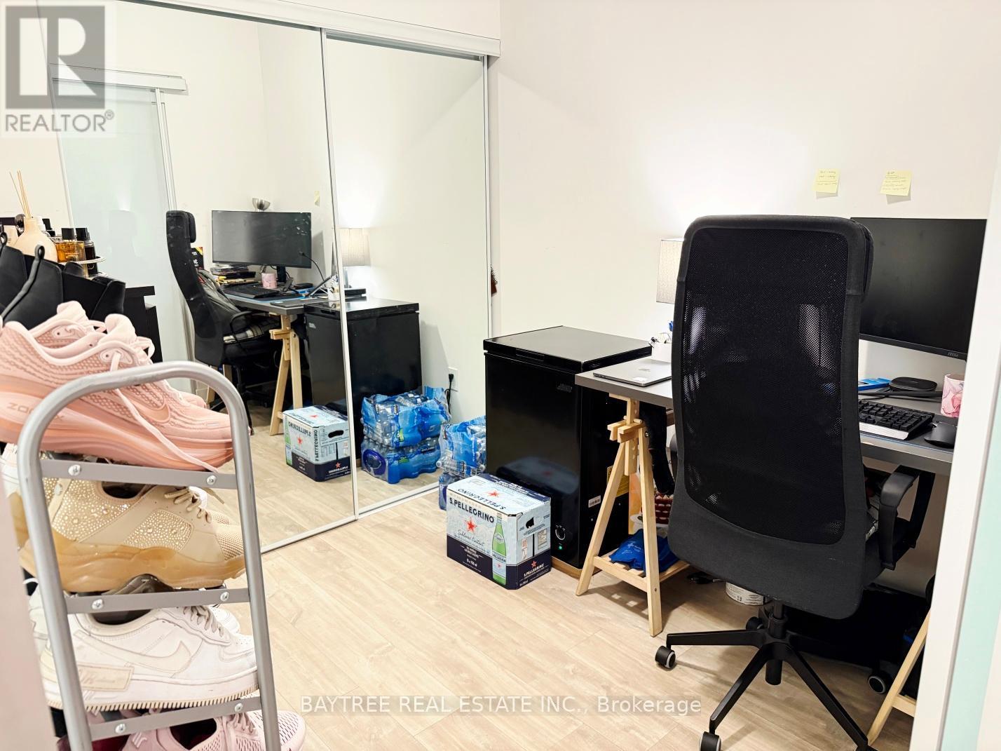 425 - 135 Lower Sherbourne Street W, Toronto, ON - Indoor Photo Showing Office