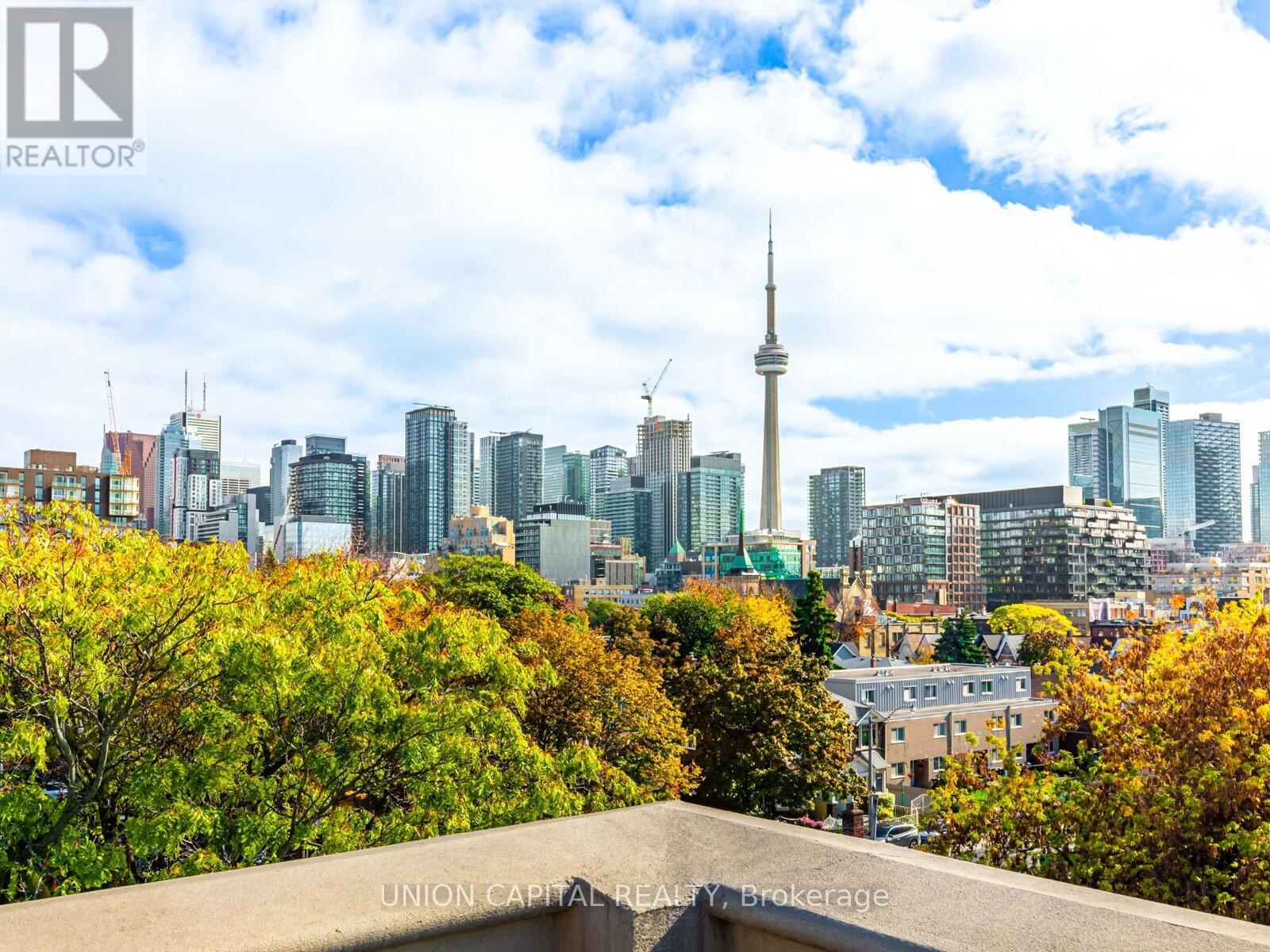 Th3 - 60 Carr Street, Toronto, ON - Outdoor With View