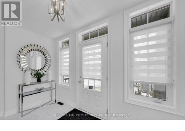 1 Ingleside Street, Vaughan, ON - Indoor Photo Showing Other Room