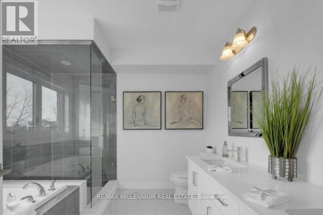 1 Ingleside Street, Vaughan, ON - Indoor Photo Showing Bathroom
