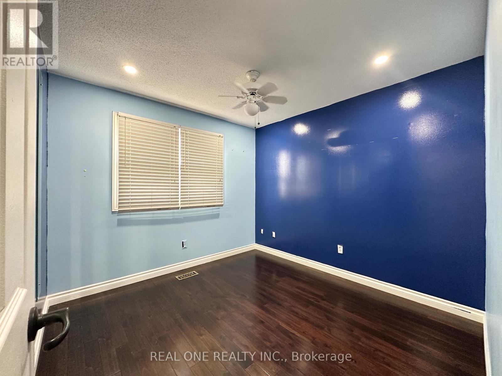 144 Clansman Trail, Mississauga, ON - Indoor Photo Showing Other Room