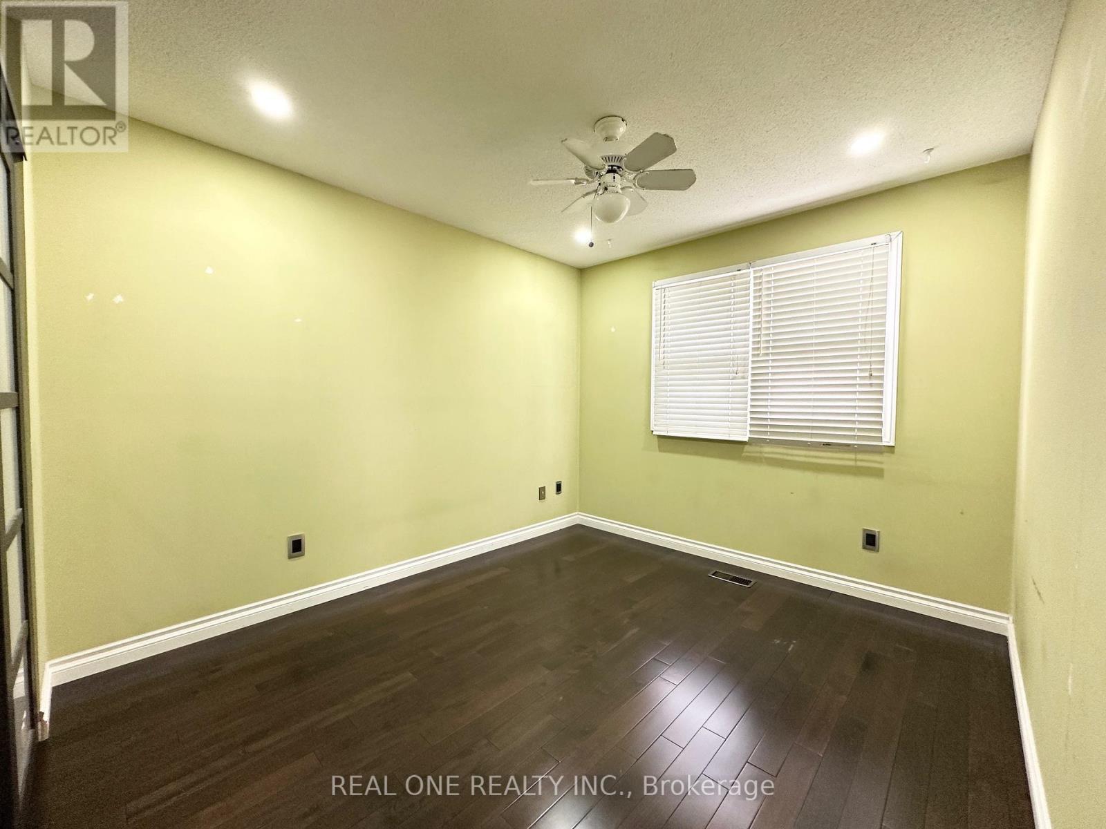 144 Clansman Trail, Mississauga, ON - Indoor Photo Showing Other Room