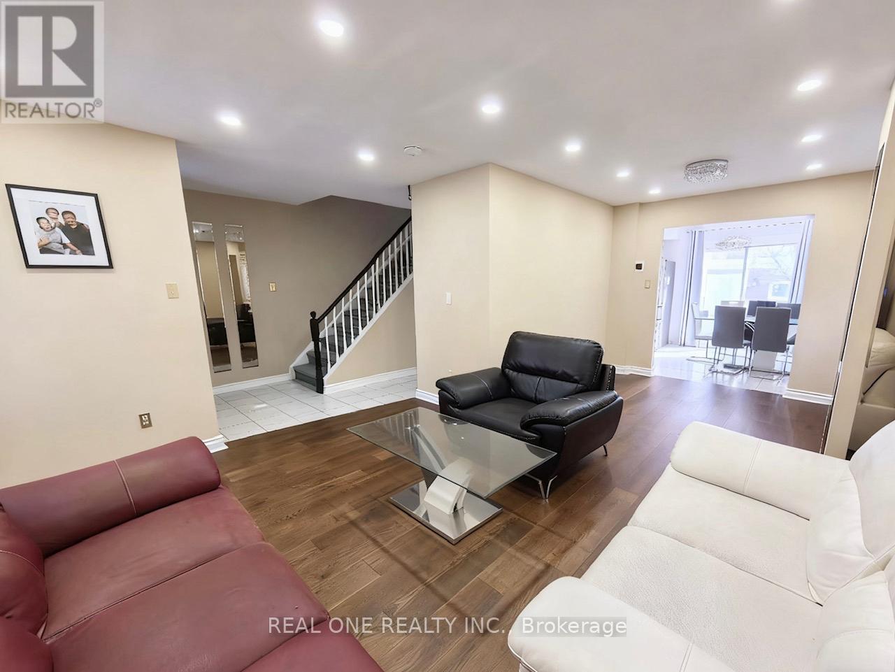 144 Clansman Trail, Mississauga, ON - Indoor Photo Showing Basement
