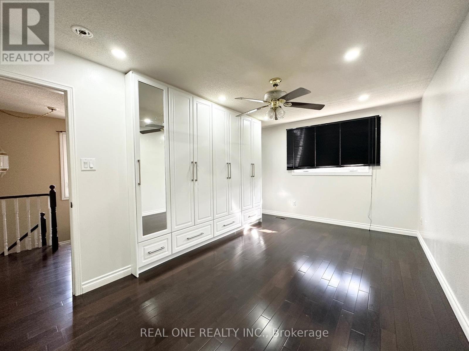 144 Clansman Trail, Mississauga, ON - Indoor Photo Showing Other Room