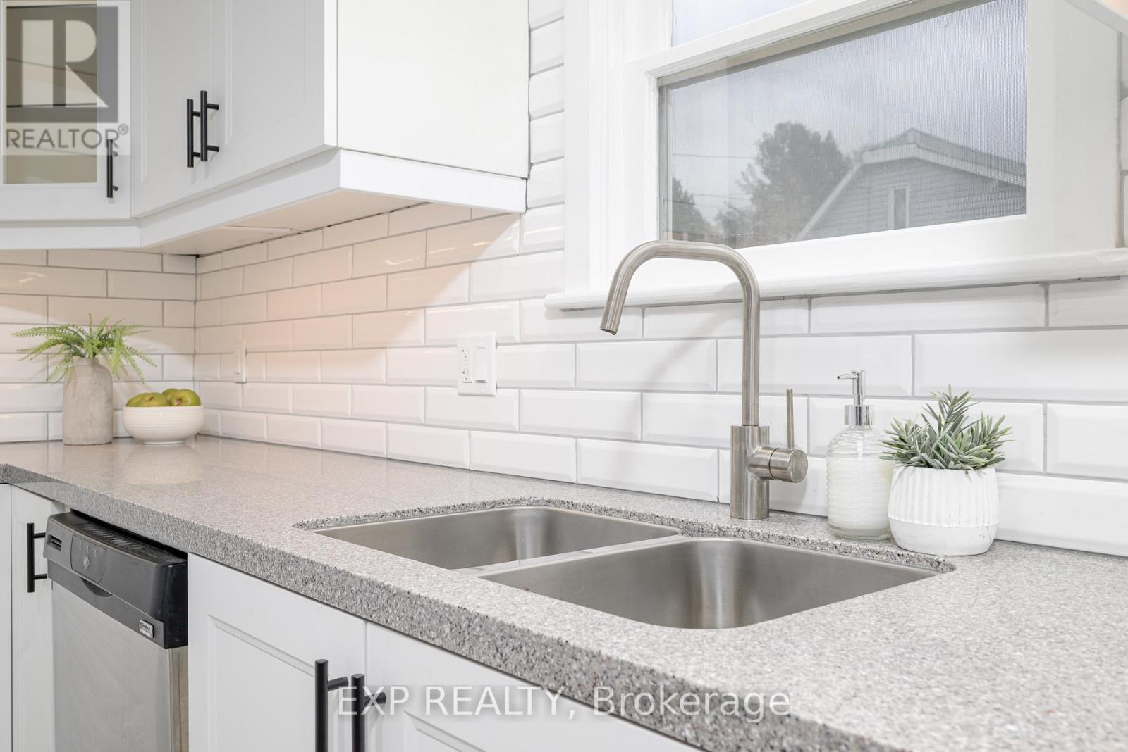 46 Young Street, Hastings Highlands, ON - Indoor Photo Showing Kitchen With Double Sink