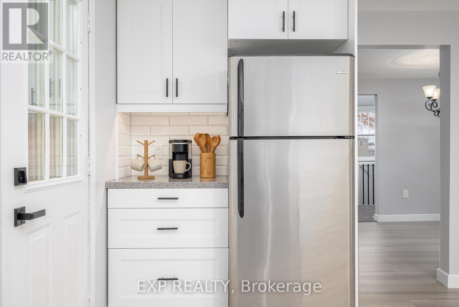 46 Young Street, Hastings Highlands, ON -