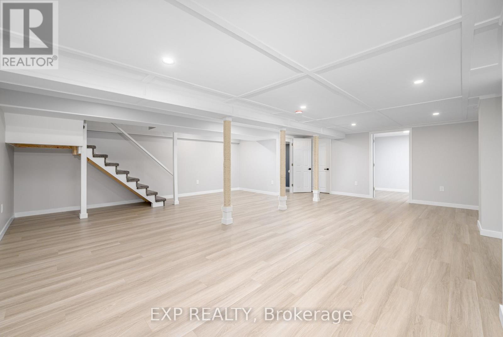 46 Young Street, Hastings Highlands, ON - Indoor