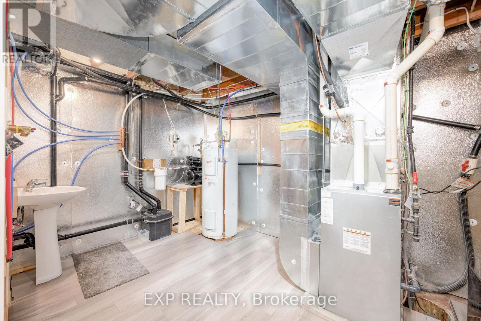 46 Young Street, Hastings Highlands, ON - Indoor Photo Showing Basement