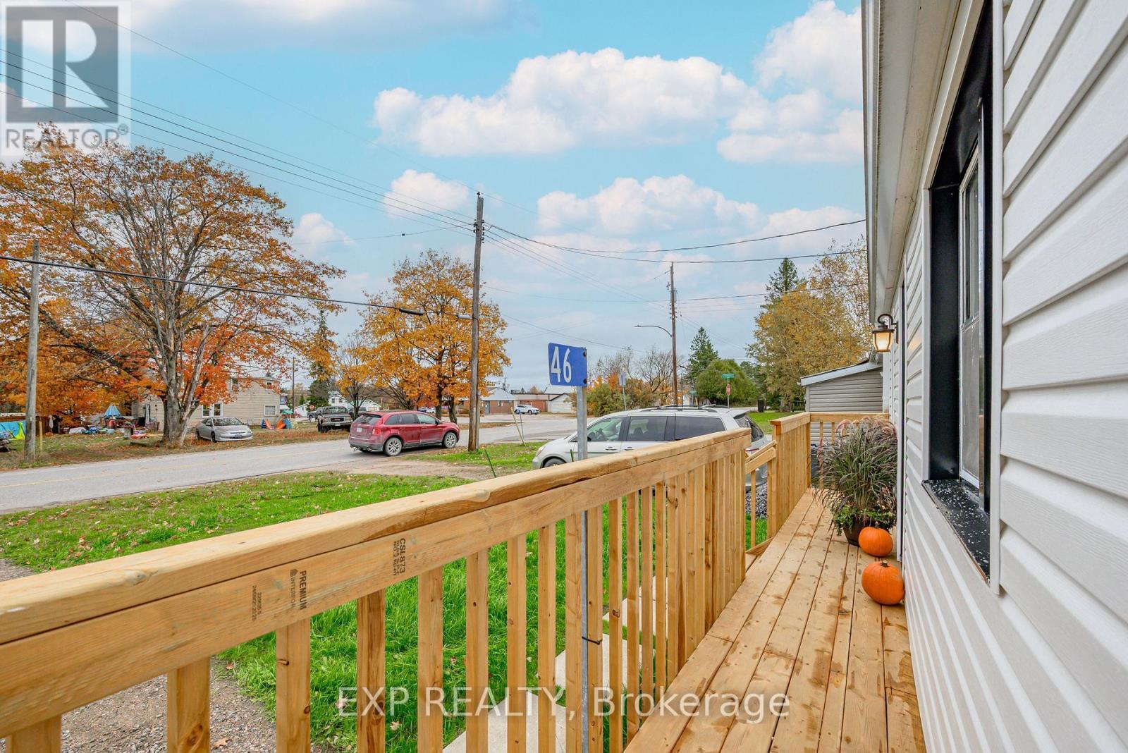 46 Young Street, Hastings Highlands, ON - Outdoor