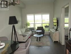 438 - 555 WILLIAM GRAHAM DRIVE W Aurora, ON L4G 3H9