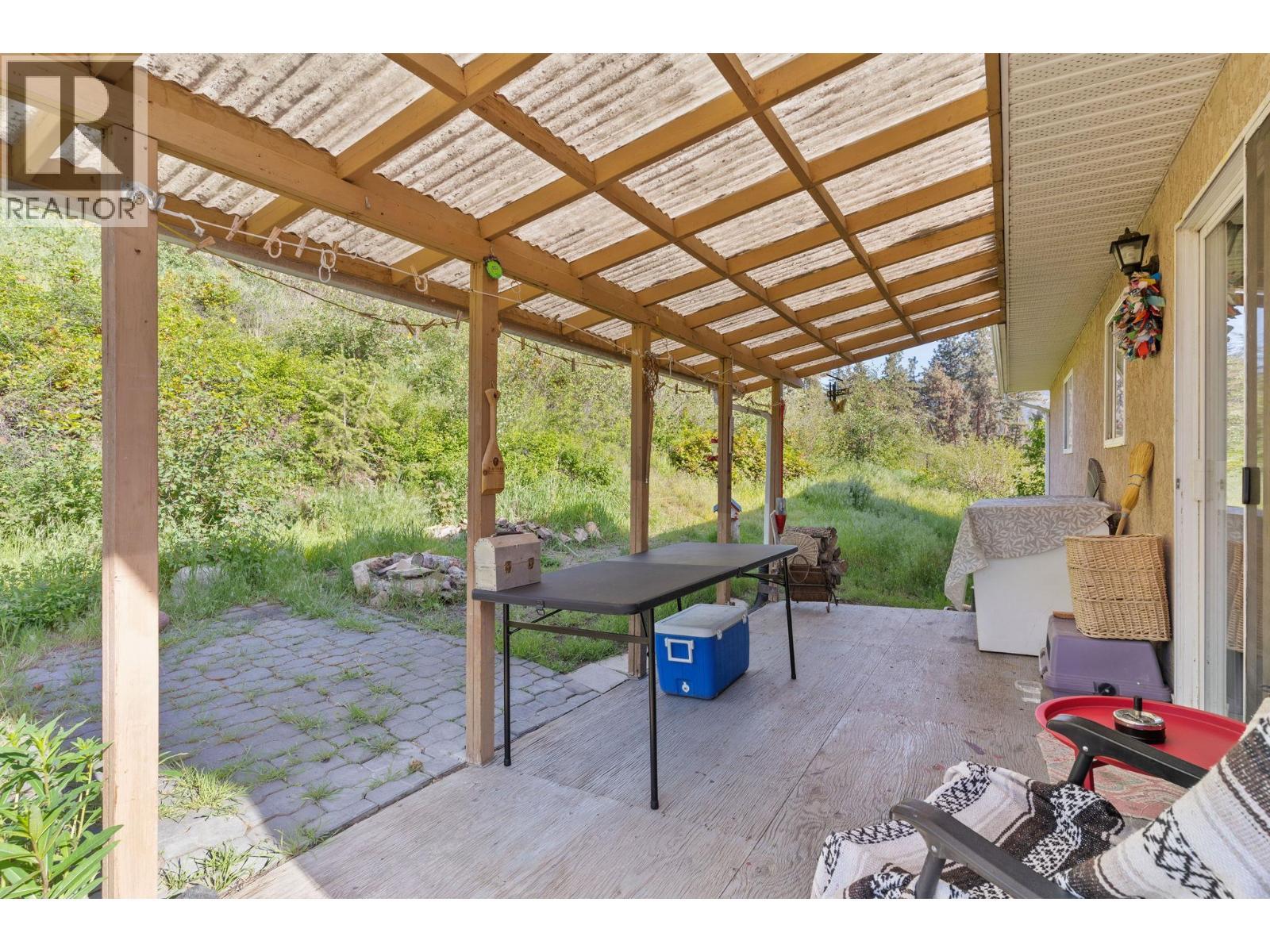 3830 Gellatly Road S, West Kelowna, BC - With Exterior
