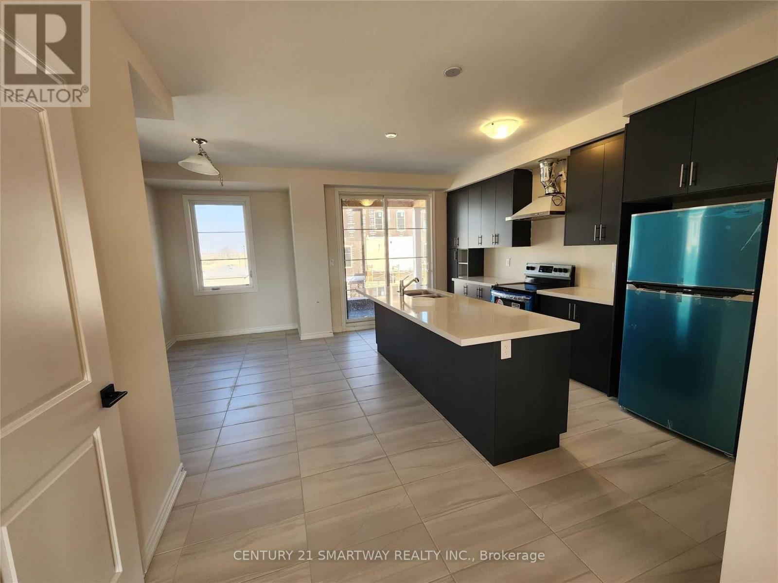 52 Vestry Way, Brampton, ON - Indoor Photo Showing Kitchen