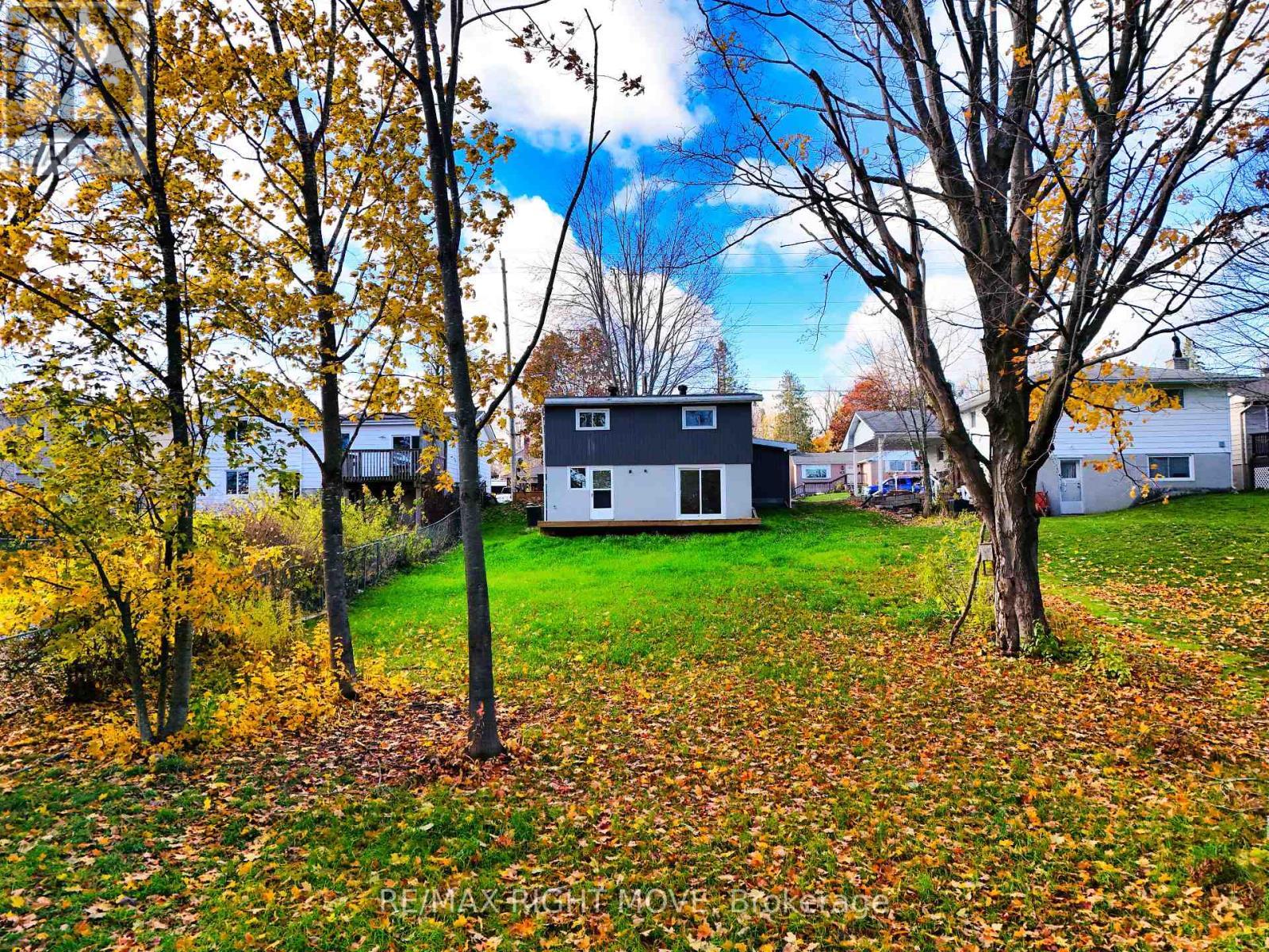 406 Sundial Drive, Orillia, ON - Outdoor