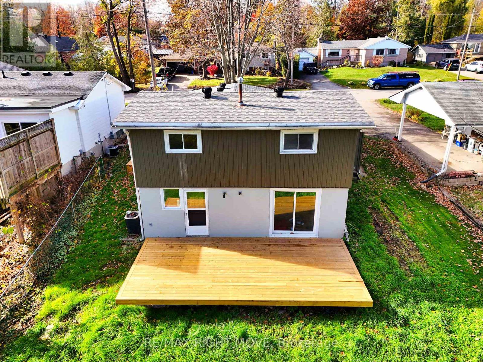 406 Sundial Drive, Orillia, ON - Outdoor