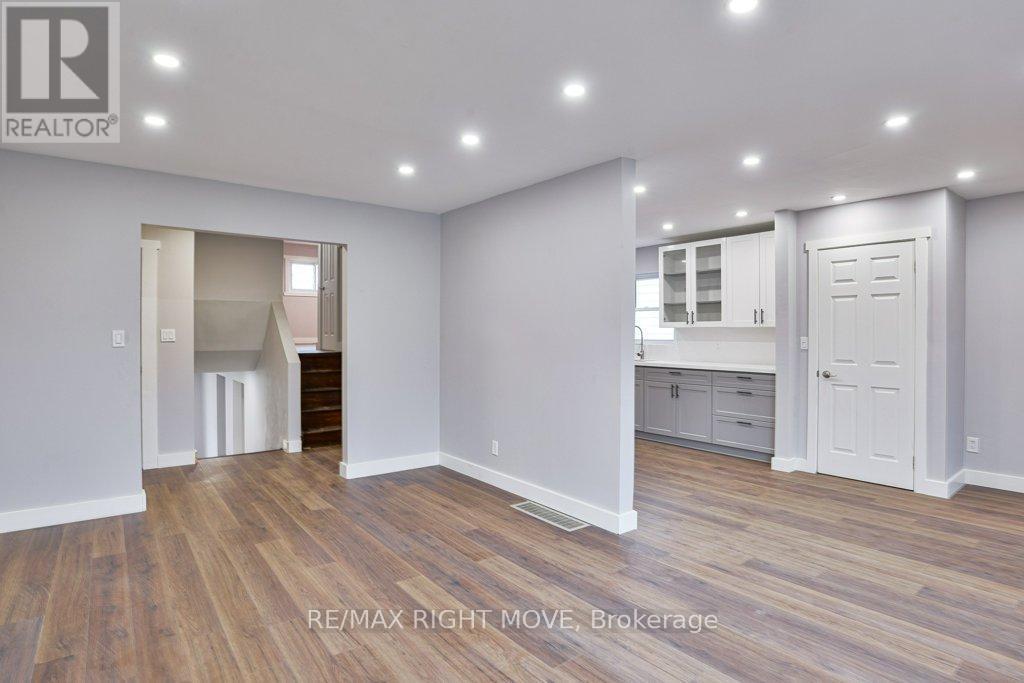 406 Sundial Drive, Orillia, ON - Indoor