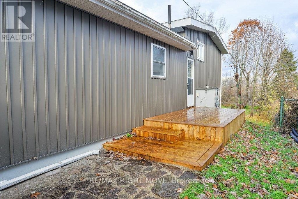 406 Sundial Drive, Orillia, ON - Outdoor With Deck Patio Veranda With Exterior