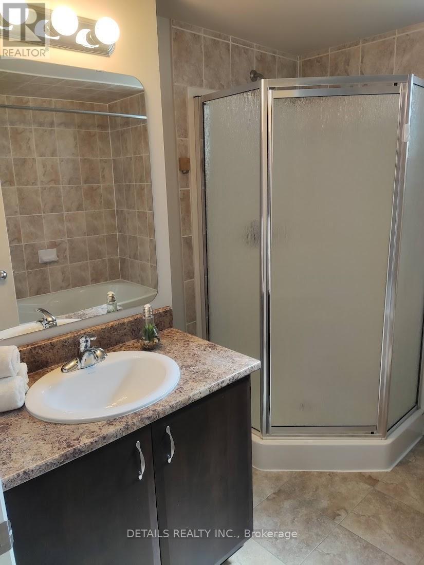 Main Bathroom - 149 Windswept Private, Ottawa, ON - Indoor Photo Showing Bathroom