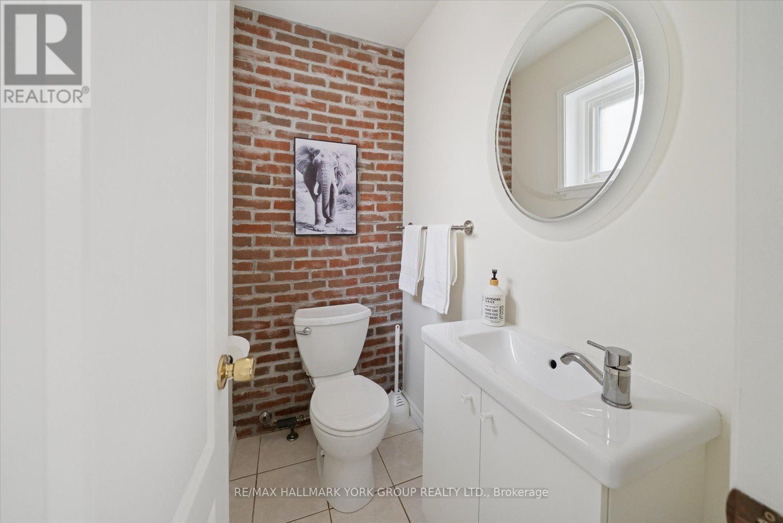 59 Grove Park Crescent, Toronto, ON - Indoor Photo Showing Bathroom