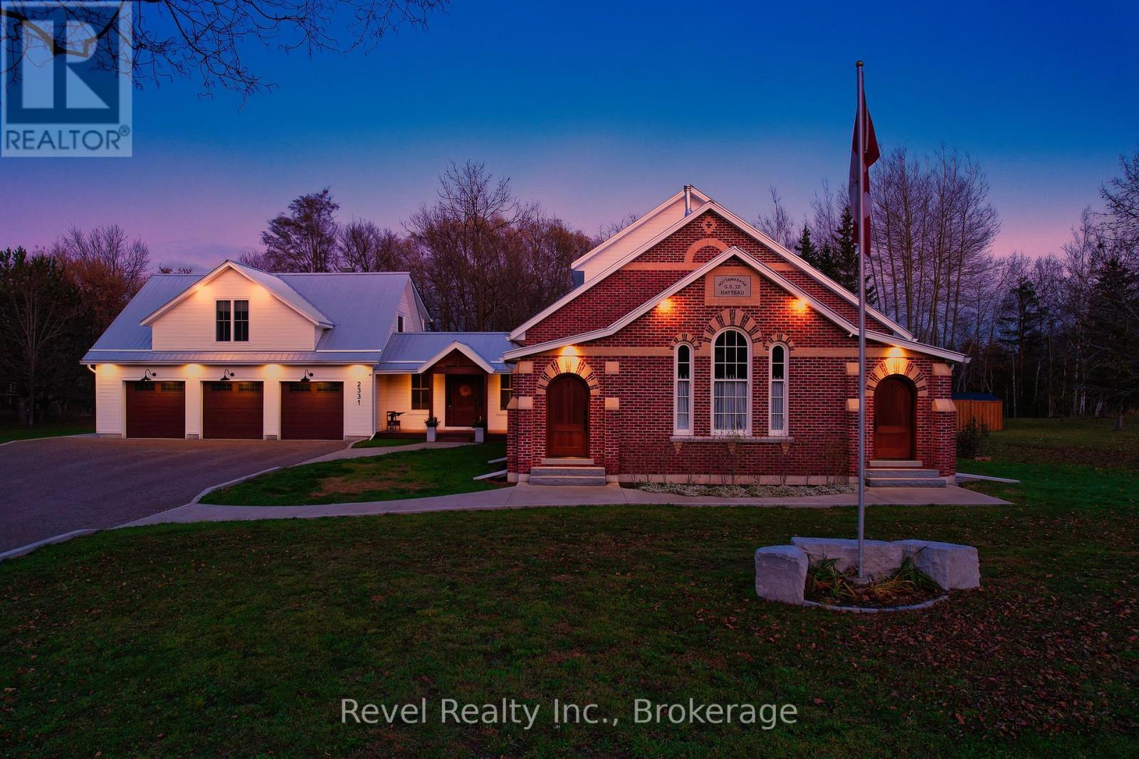 Historical Rebuild Honouring the Past - 2331 N Nottawasaga 6 Concession, Clearview (Batteaux), ON - Outdoor With Facade