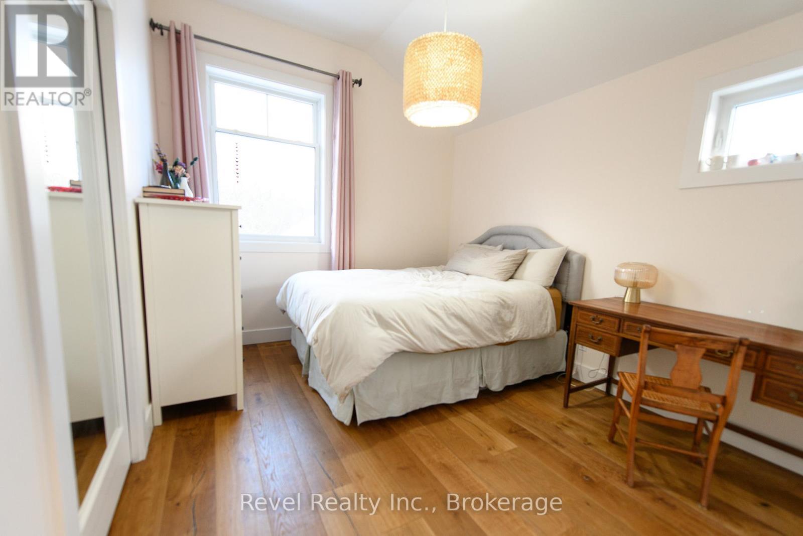 Second Floor- Bedroom 2 - 2331 N Nottawasaga 6 Concession, Clearview (Batteaux), ON - Indoor Photo Showing Bedroom