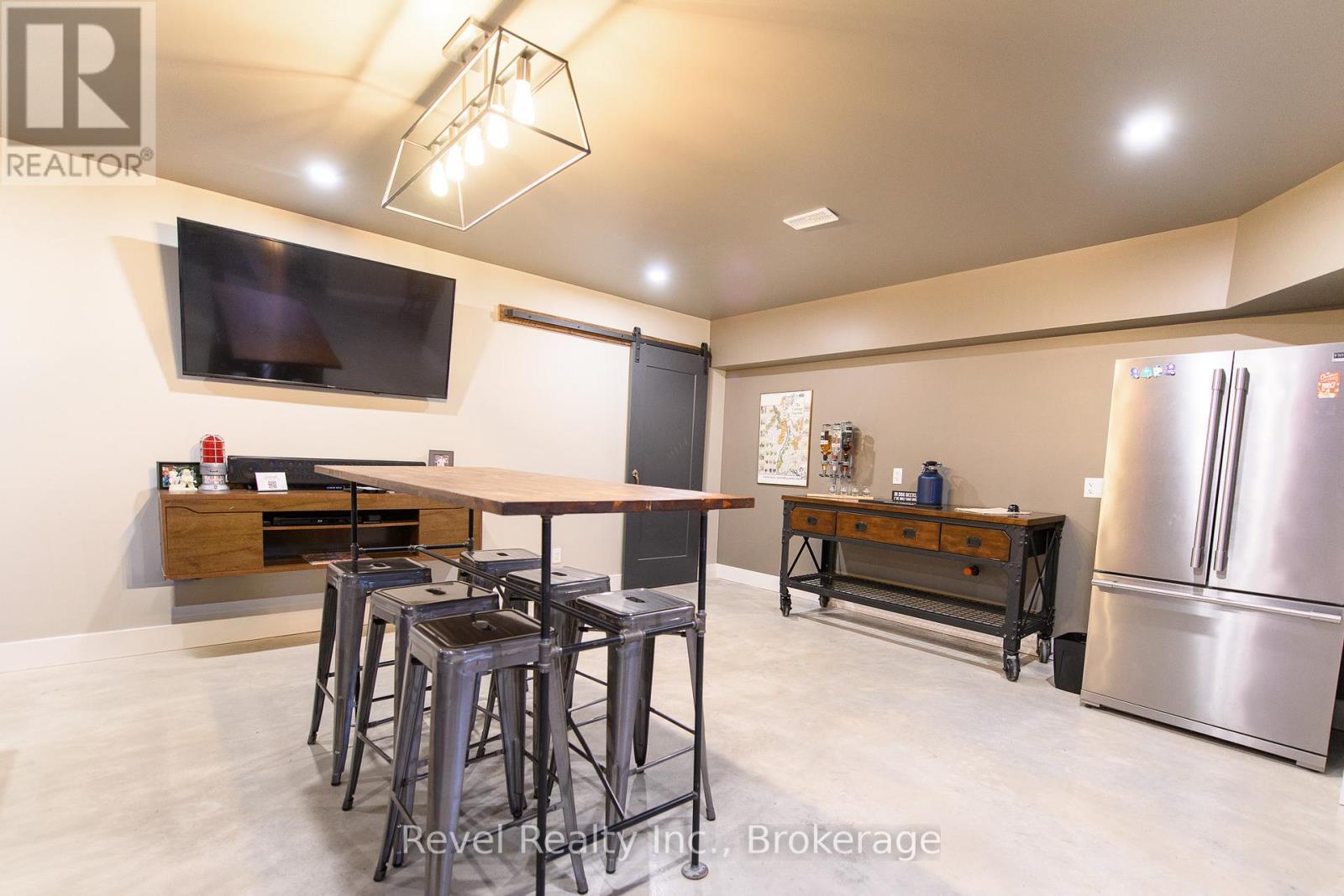 Lower Level- Family Room - 2331 N Nottawasaga 6 Concession, Clearview (Batteaux), ON - Indoor