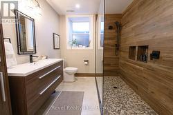 Bachelor Apartment- Lower -