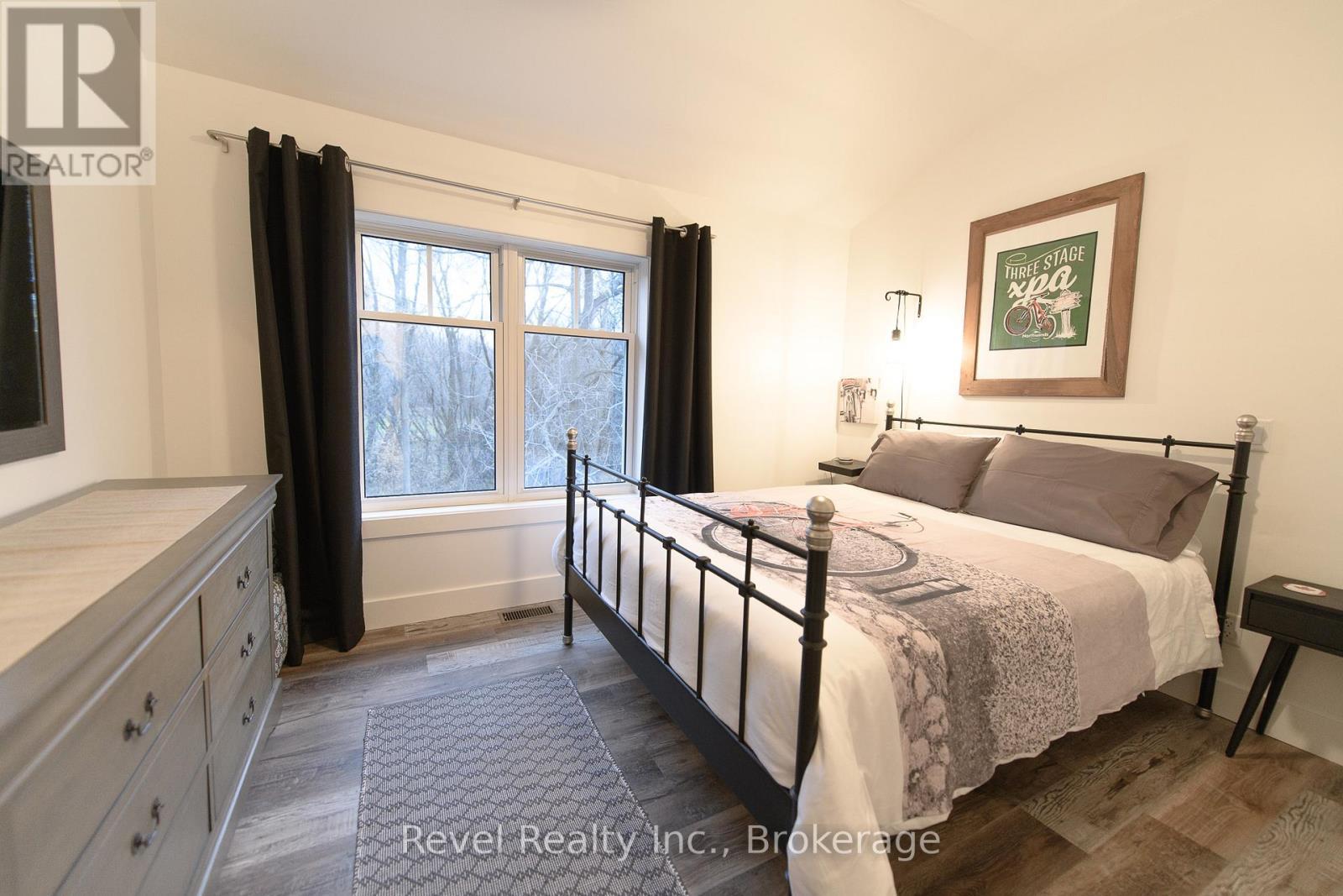 Apartment Above the Garage- Bed 2 - 2331 N Nottawasaga 6 Concession, Clearview (Batteaux), ON - Indoor Photo Showing Bedroom