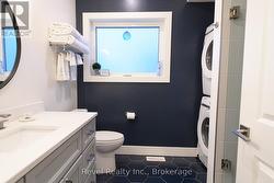 Apartment Above the Garage- Bath -