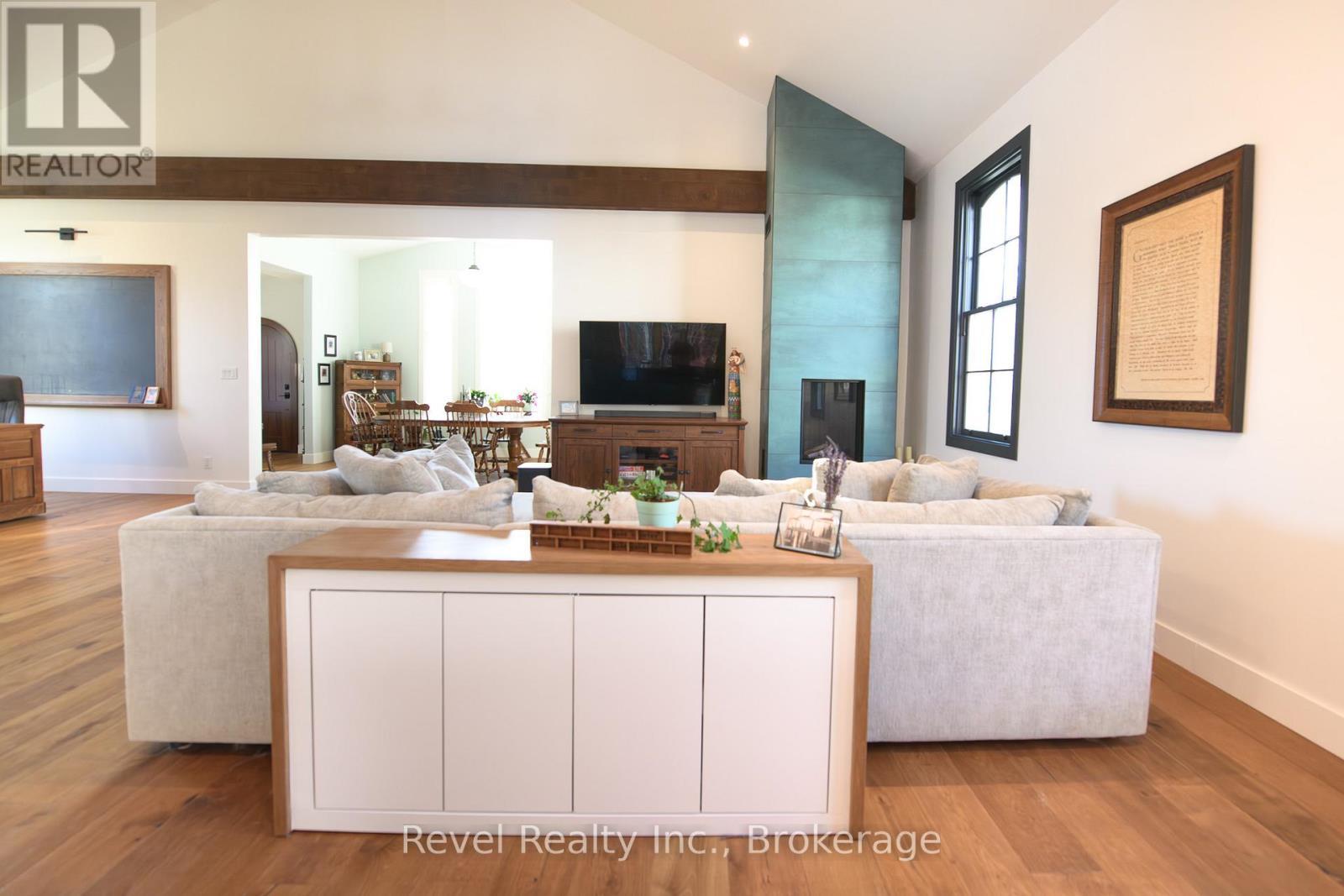 Great Room - 2331 N Nottawasaga 6 Concession, Clearview (Batteaux), ON - Indoor