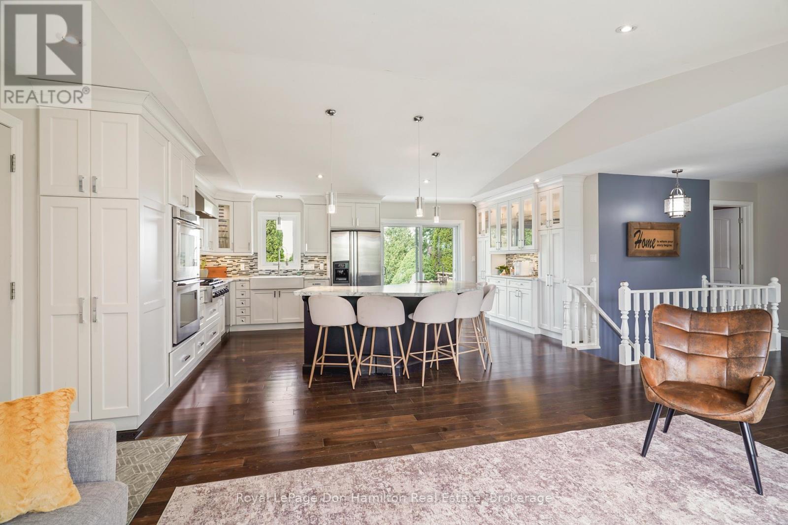 1009 Queen Street, Howick, ON