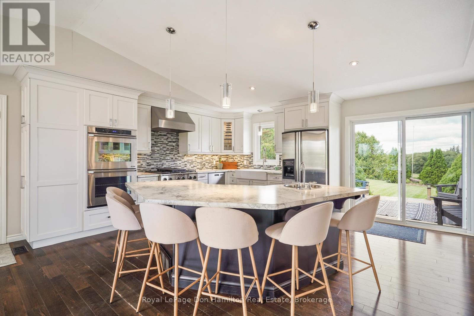 1009 Queen Street, Howick, ON