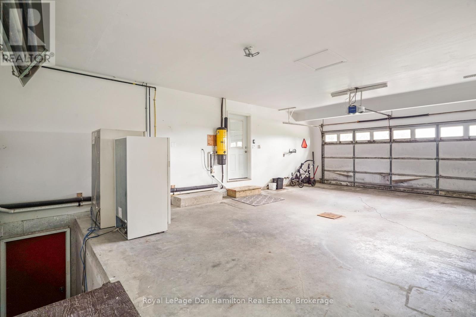 1009 Queen Street, Howick, ON